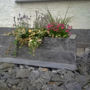 Blumenkübel